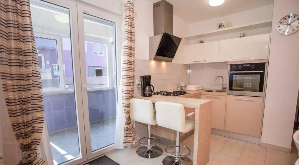 Royal Apartment Pula Zewnętrze zdjęcie